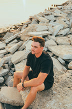 OMBRÉ TEE: BLACK