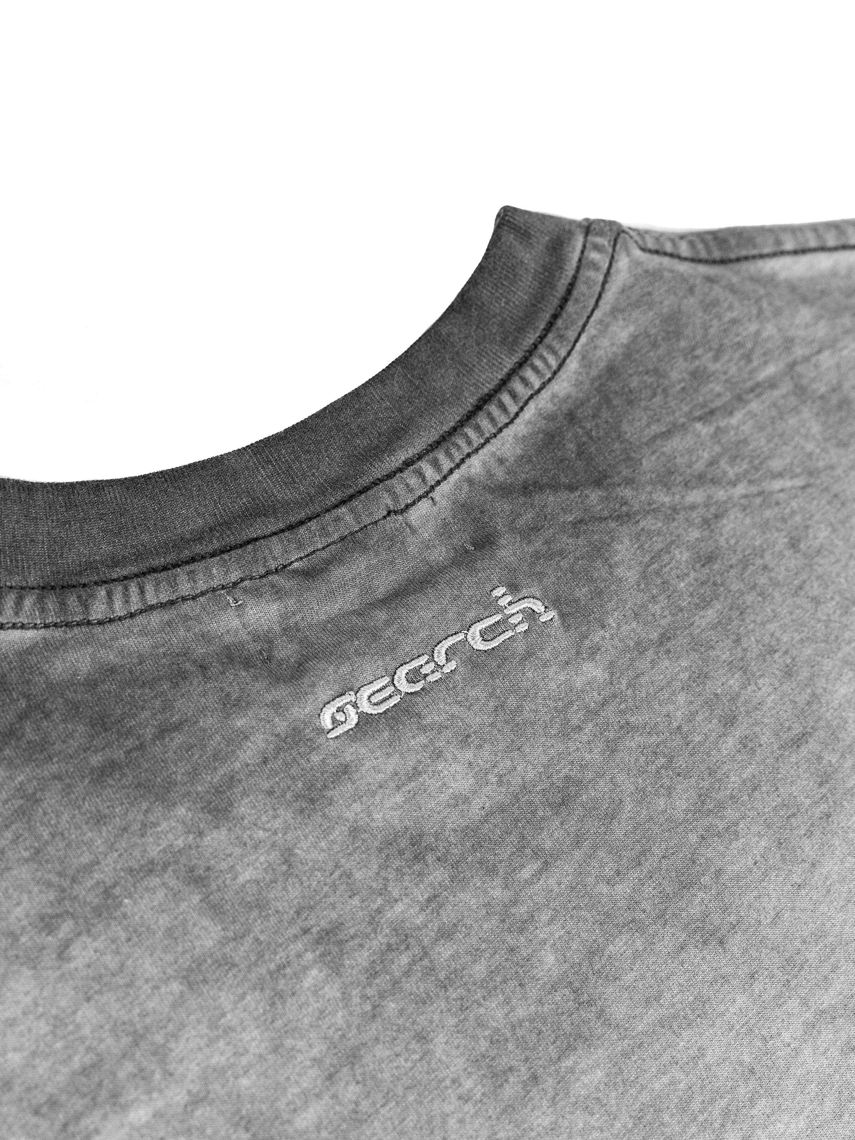 OMBRÉ TEE: SILVER