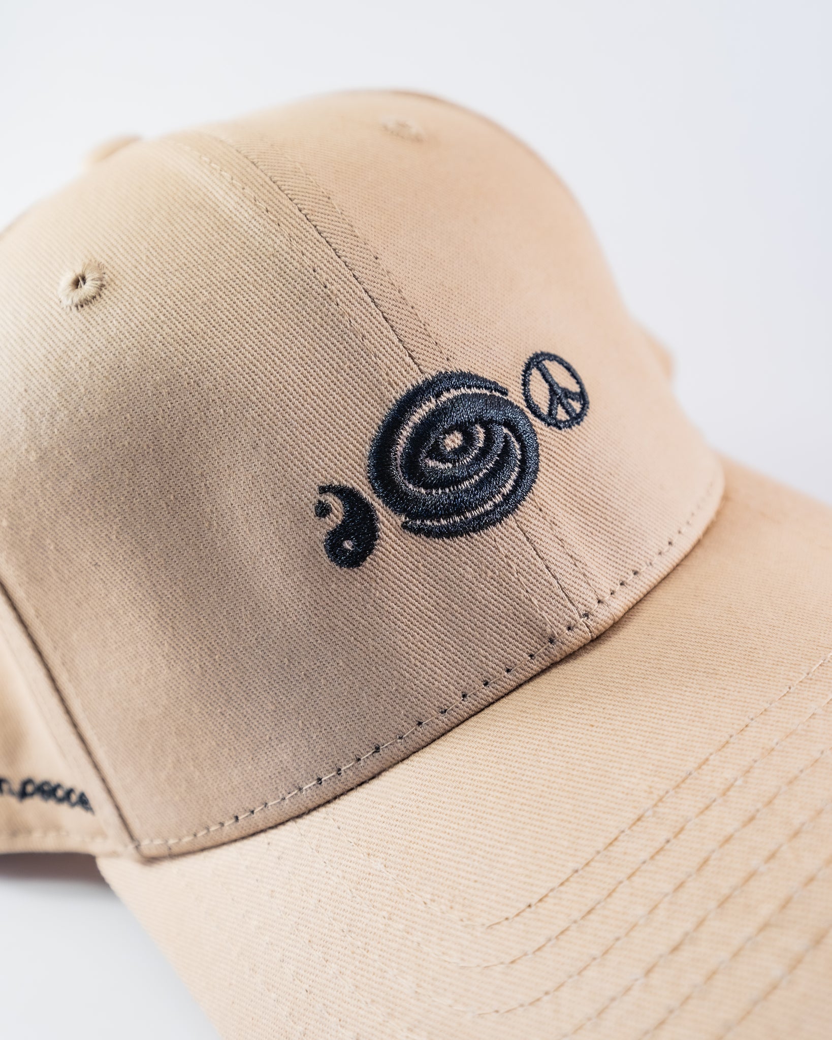 Gorro Símbolos Universales: Caqui