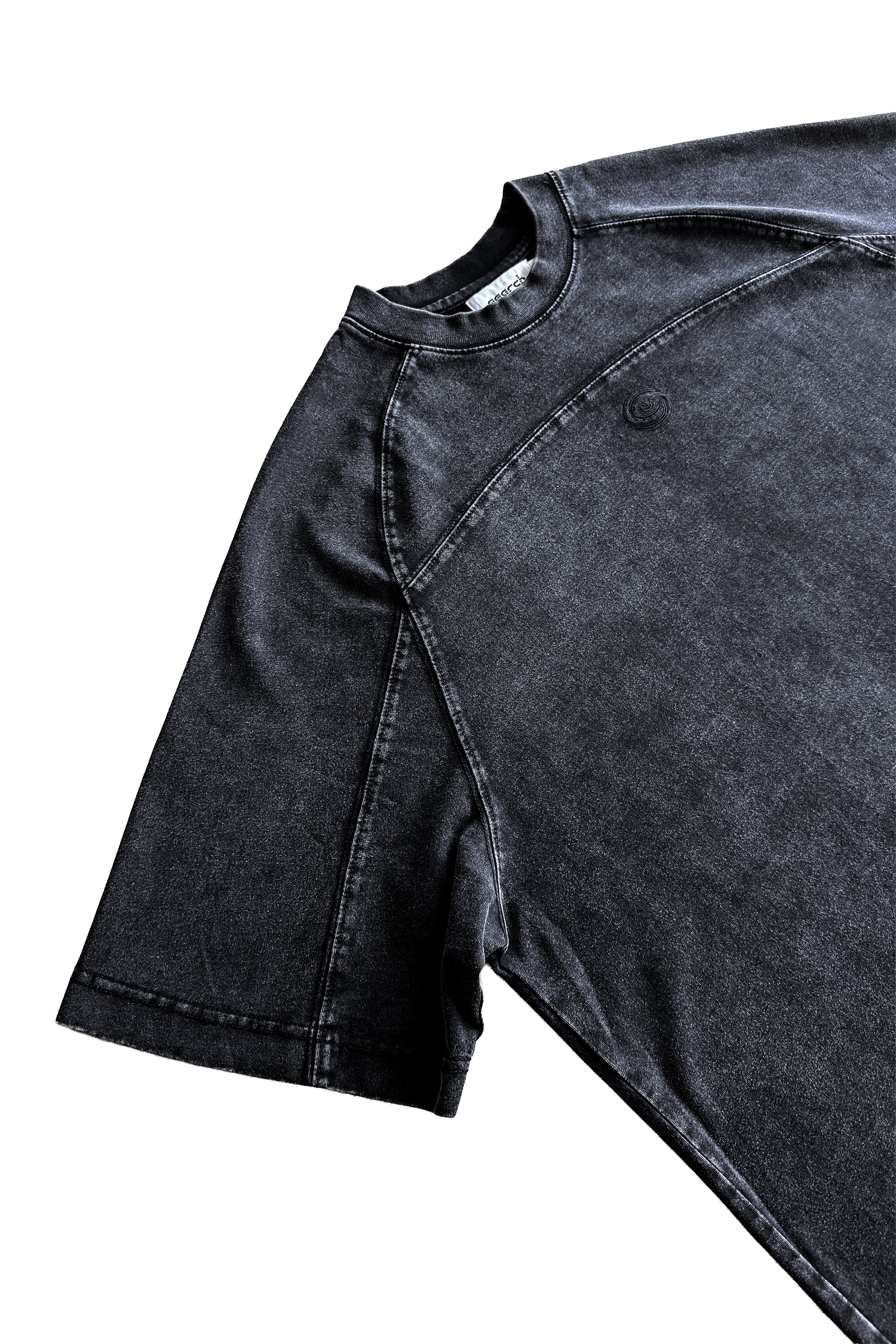 WAVE TEE: BLACK