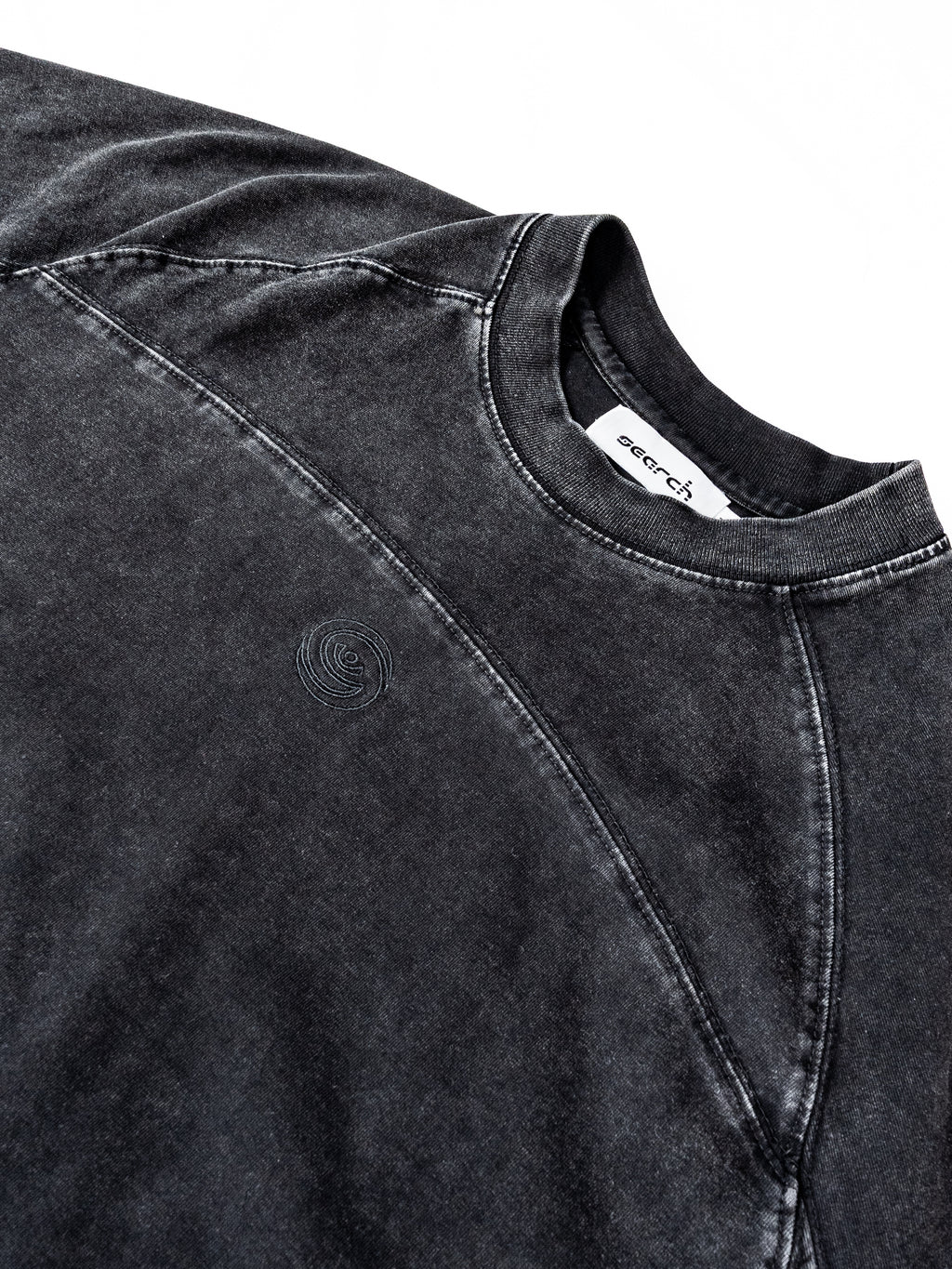 WAVE TEE: BLACK