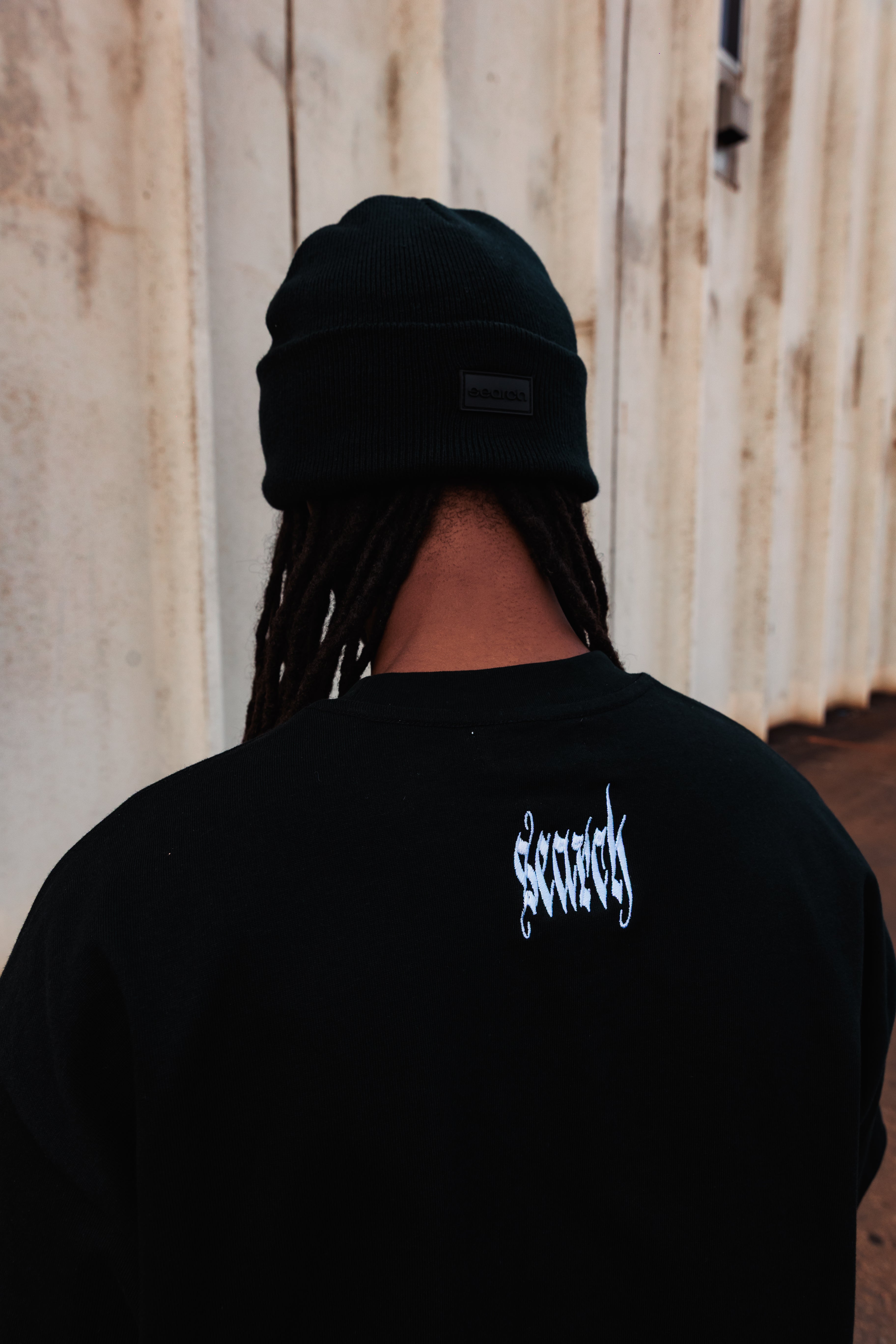 EYE LOGO BEANIE: BLACK